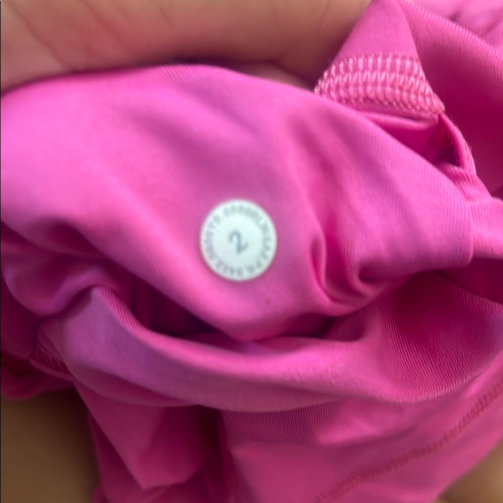 *LULULEMON 🍋* discontinued Hotty Hot Skort in Sonic Pink - Picture 6 of 6